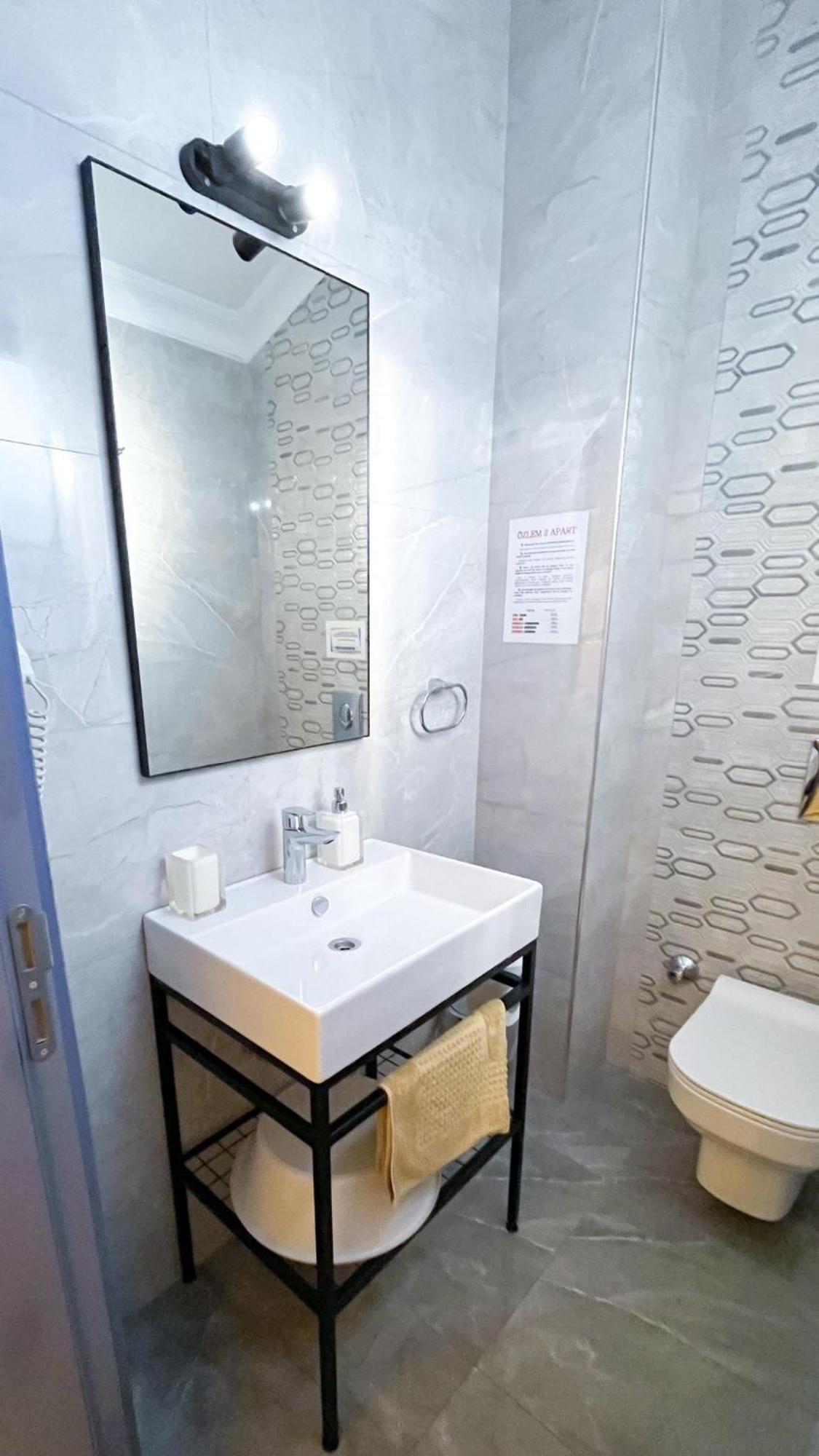 Ozlem 2 Apart Hotel 马尔马里斯 外观 照片