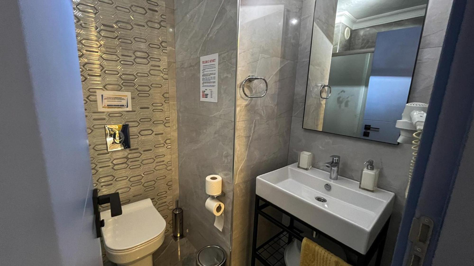Ozlem 2 Apart Hotel 马尔马里斯 外观 照片
