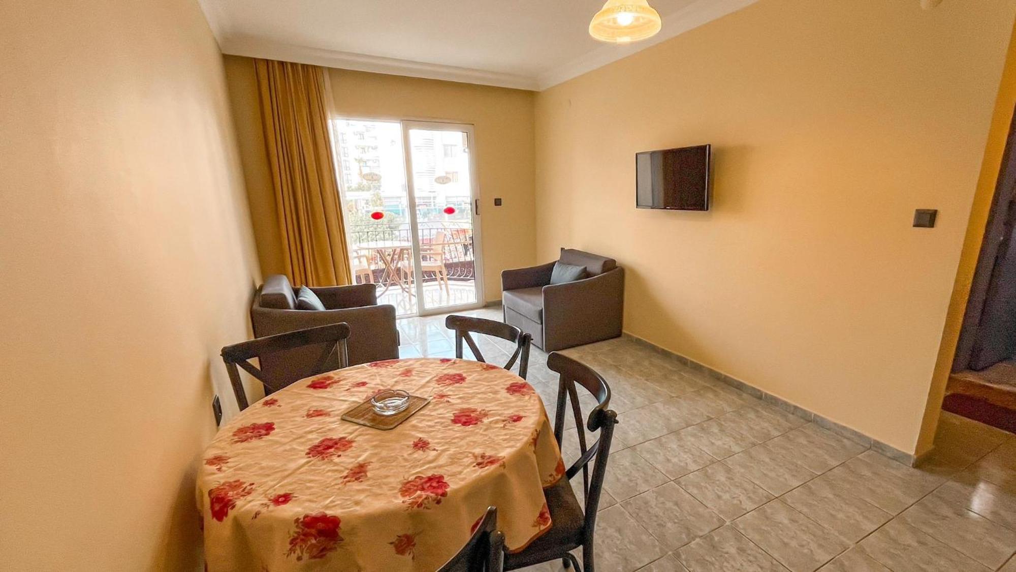 Ozlem 2 Apart Hotel 马尔马里斯 外观 照片