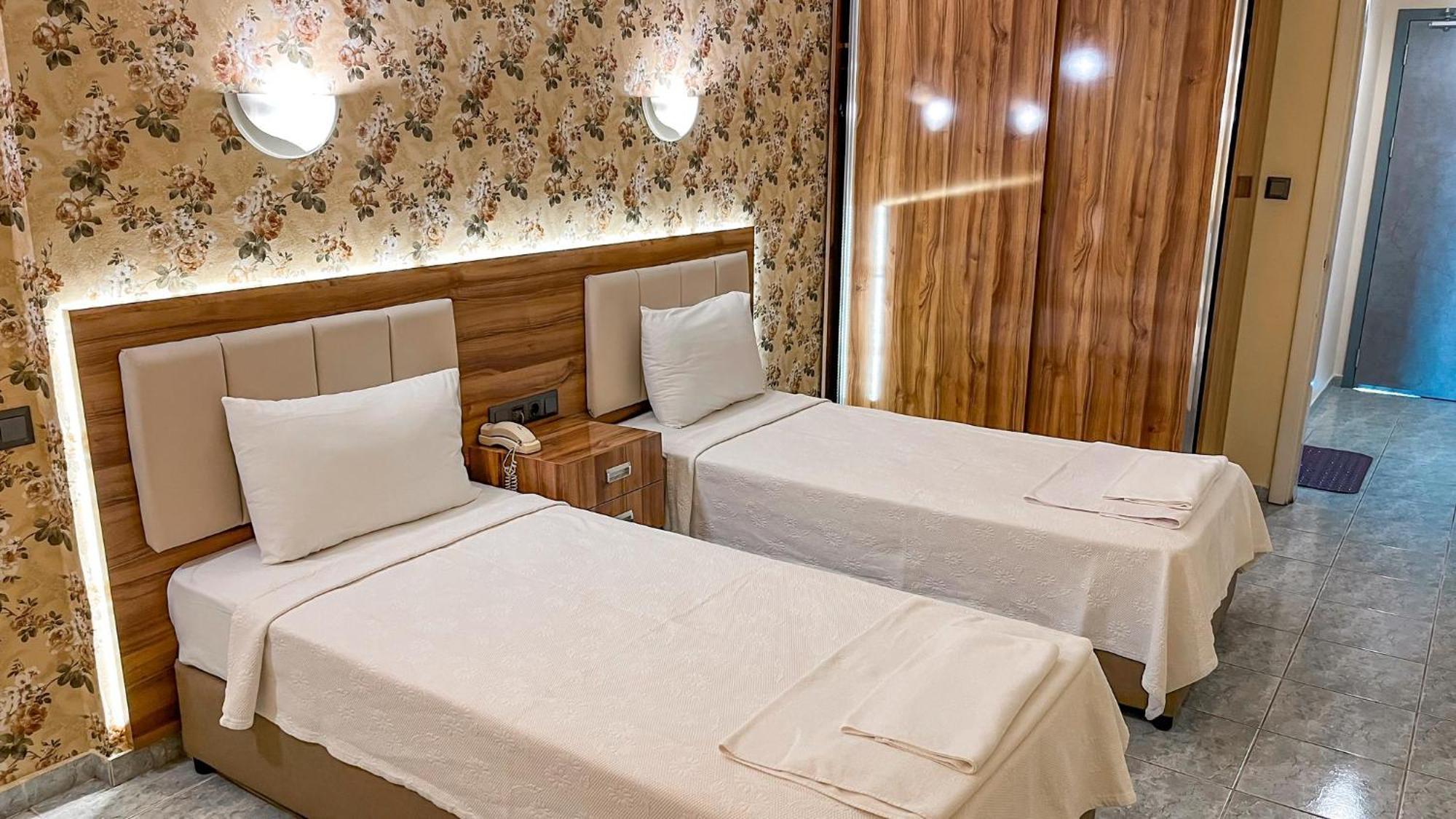 Ozlem 2 Apart Hotel 马尔马里斯 外观 照片