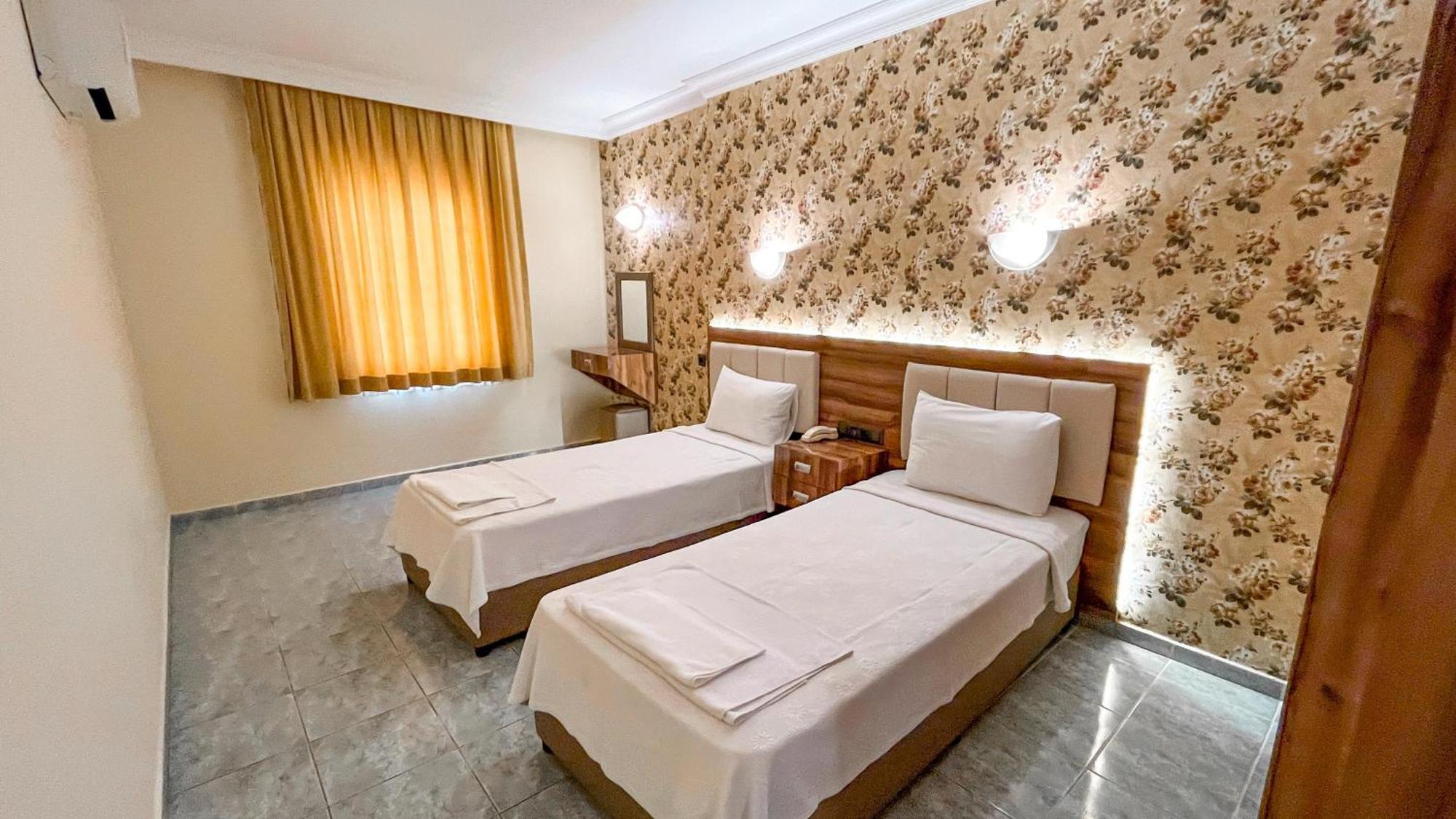 Ozlem 2 Apart Hotel 马尔马里斯 外观 照片