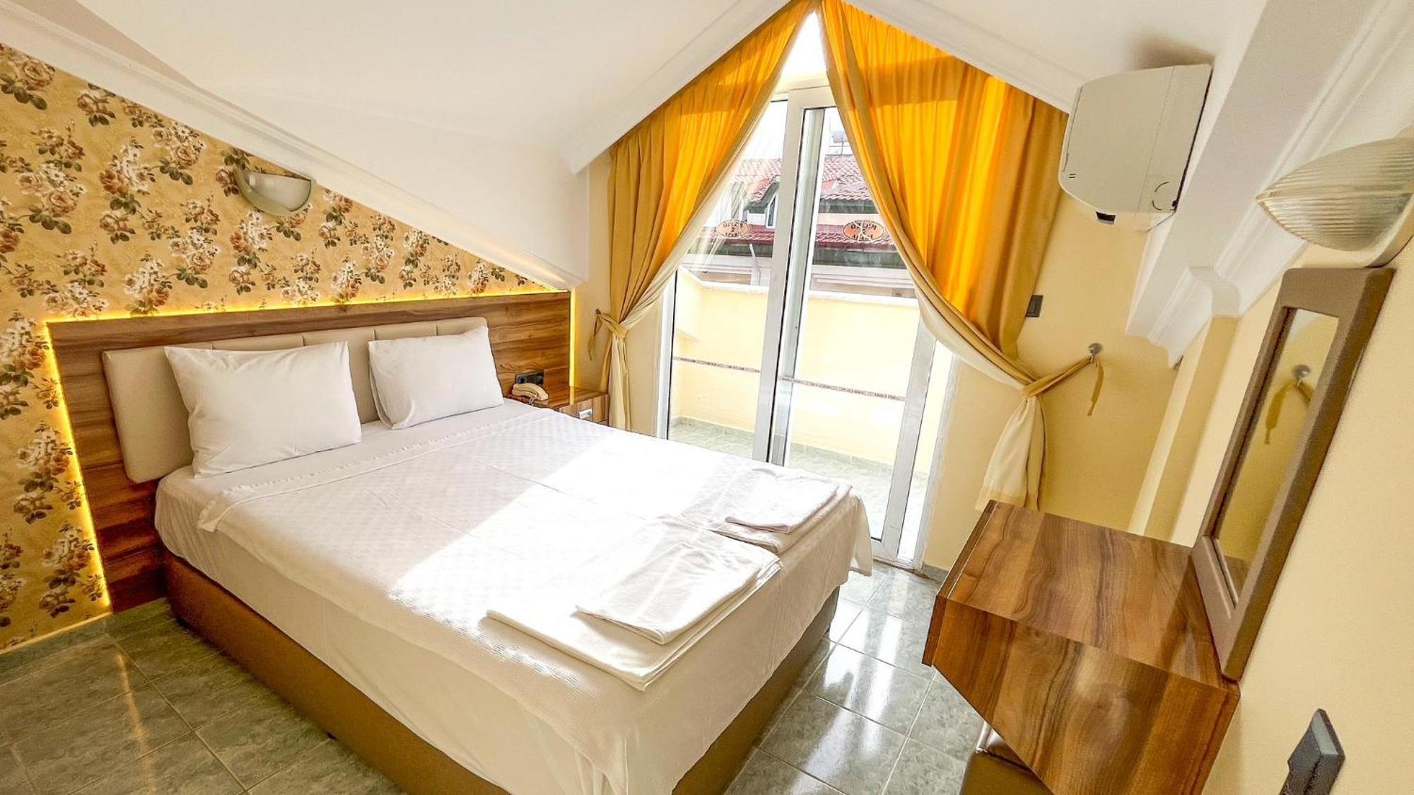 Ozlem 2 Apart Hotel 马尔马里斯 外观 照片