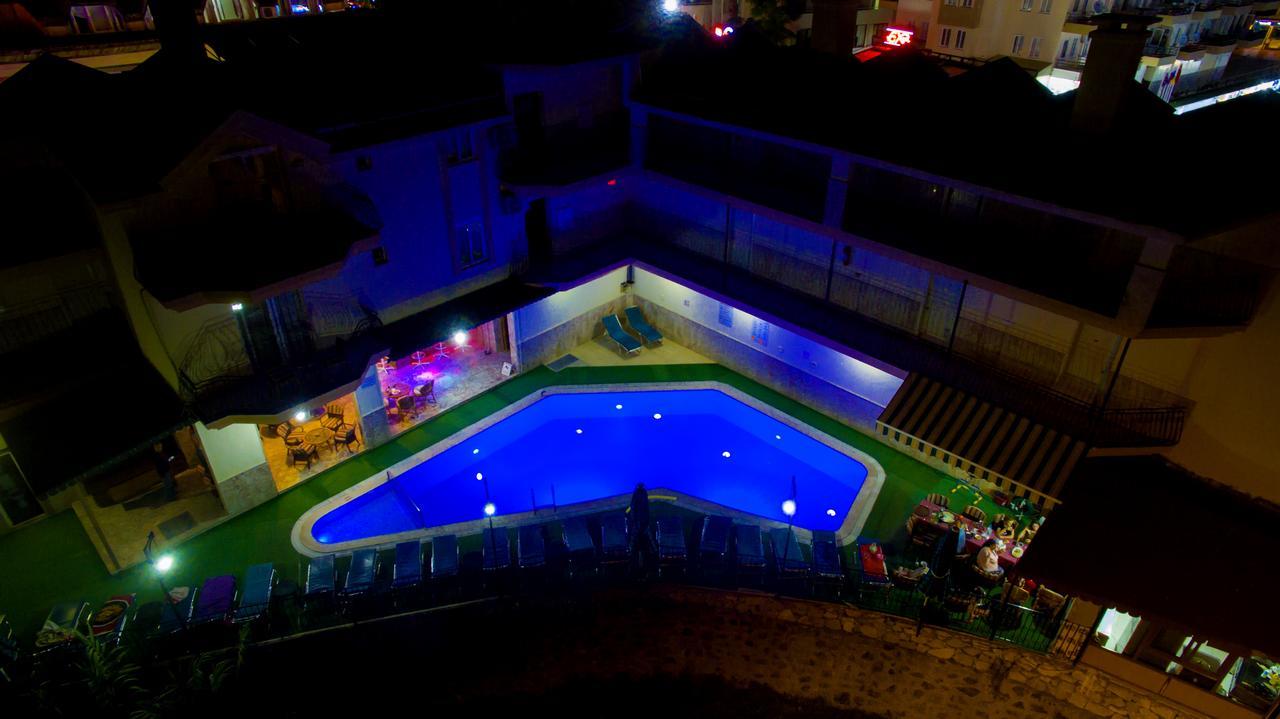 Ozlem 2 Apart Hotel 马尔马里斯 外观 照片