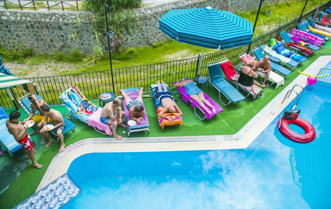 Ozlem 2 Apart Hotel 马尔马里斯 外观 照片